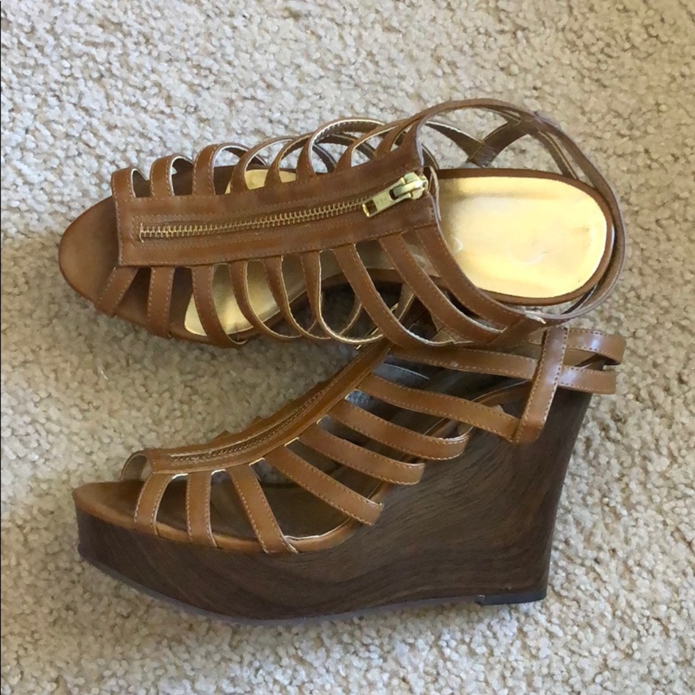 Jessica Simpson Wedges